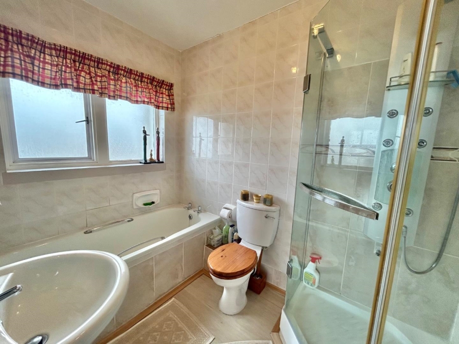 3 Bedroom Property for Sale in Ferreira Town Eastern Cape